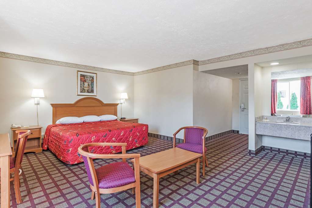 Days Inn By Wyndham Hartford/Closest Downtown Номер фото